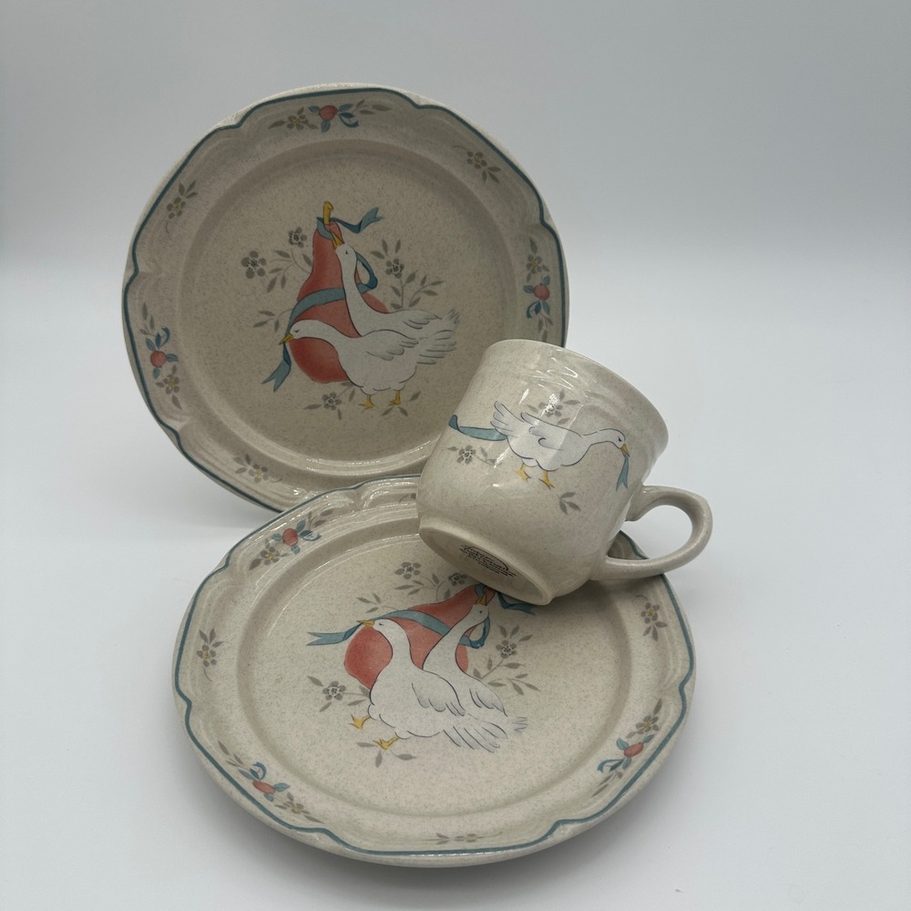 International China Marmalade 8868 Geese Stoneware 2 Salad Plates 1 Mug Set